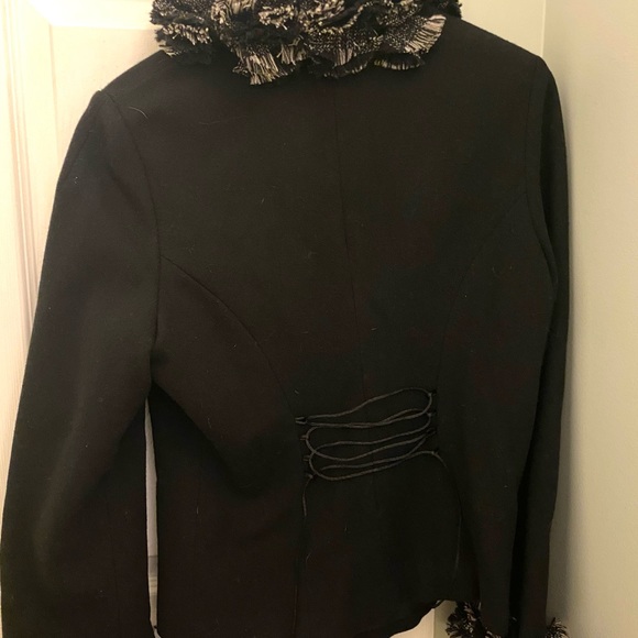 ANNE FONTAINE BLACK RUFFLED BLACK AND WHITE COAT - Picture 3 of 4